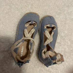 Carter’s Girl Shoes Size 7